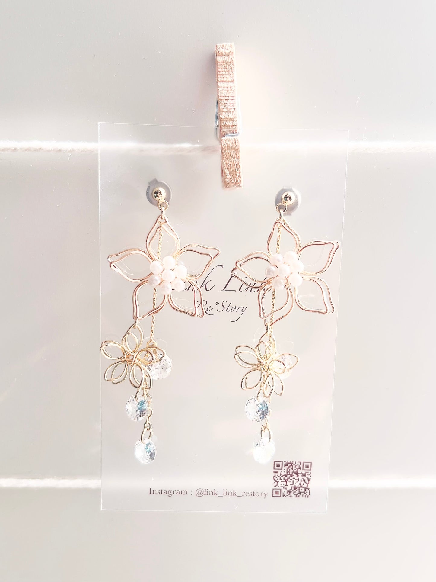 ワイヤーフラワー お花 キラキラ ピアス イヤリング