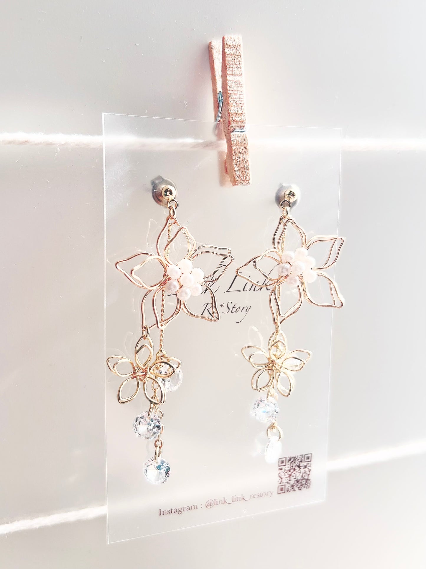 ワイヤーフラワー お花 キラキラ ピアス イヤリング